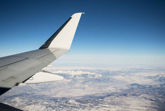 6 Ways to Pack a Light Travel Bag for More Blissful Travels