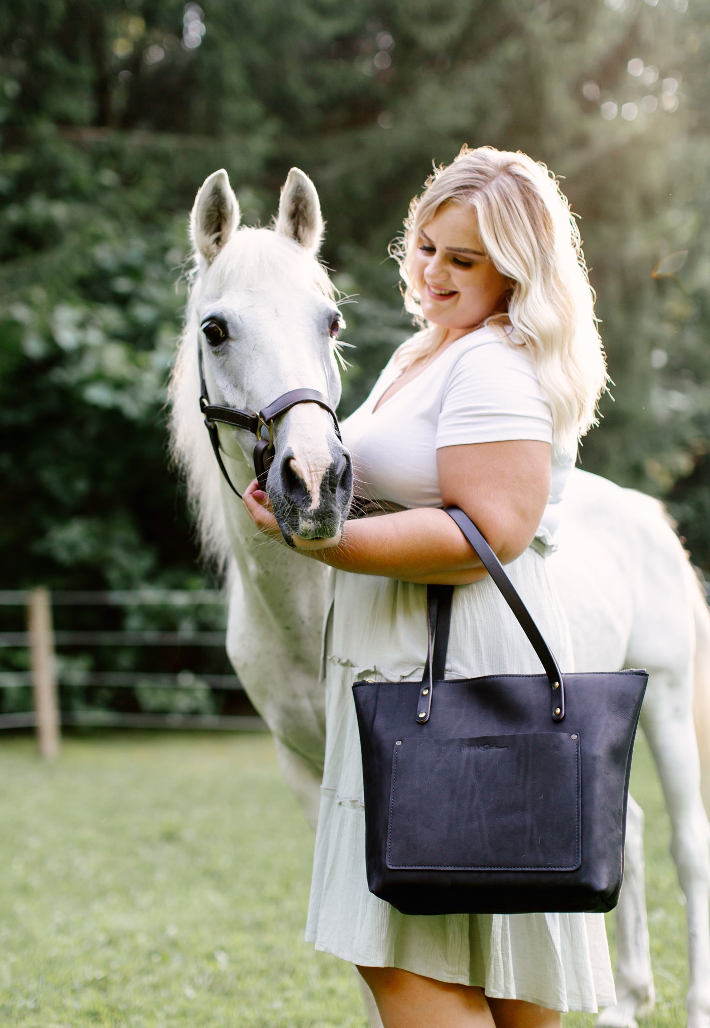 The Urban Zipper Tote in black.