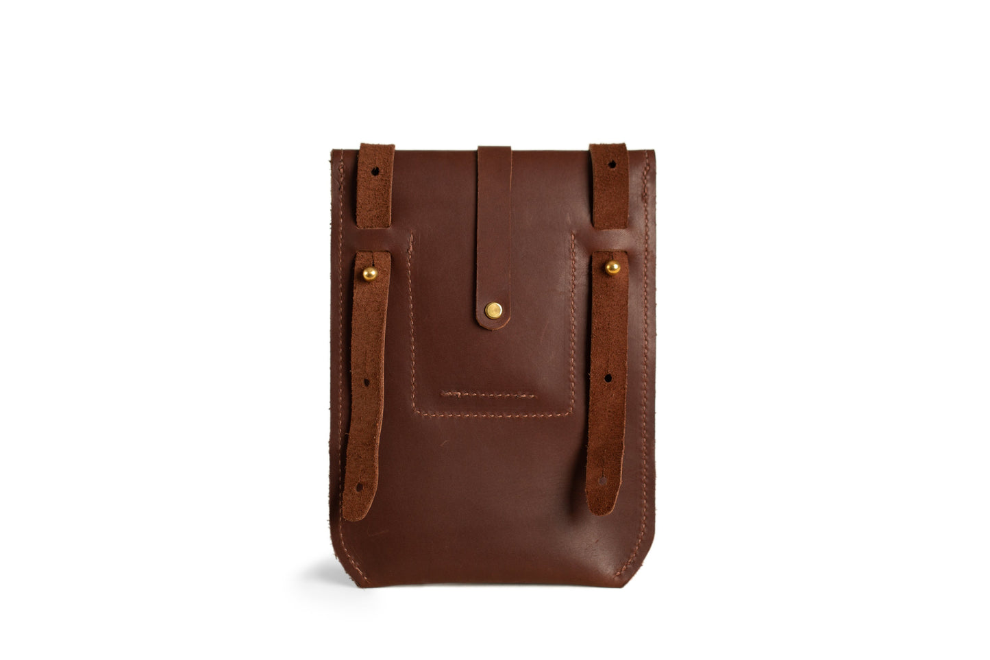A view of the back of a chestnut Postal Crossbody & its adjustable leather strap.